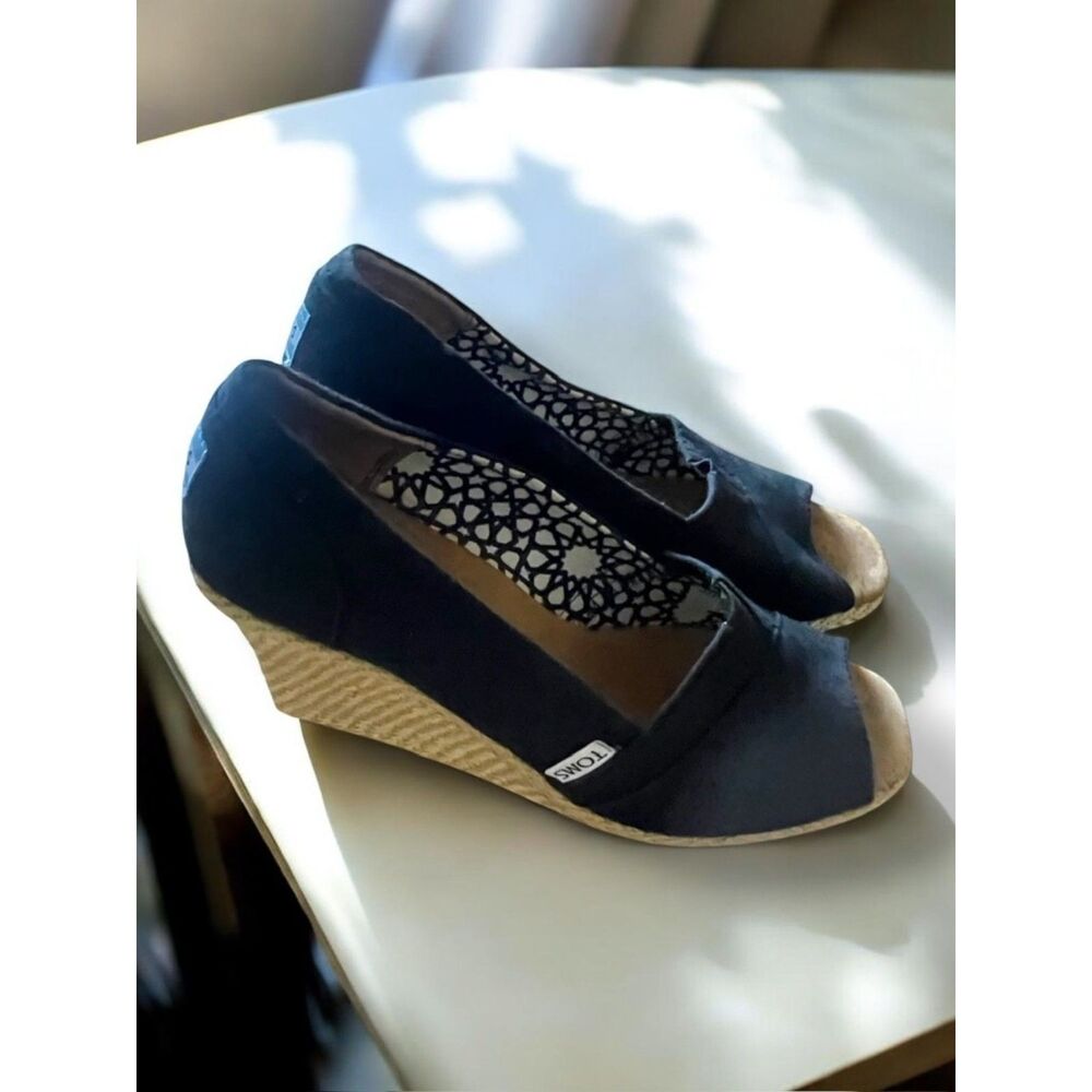 TOMS Stella black Canvas Peep Toe Espadrille Wedge Heels Women’s 8.5